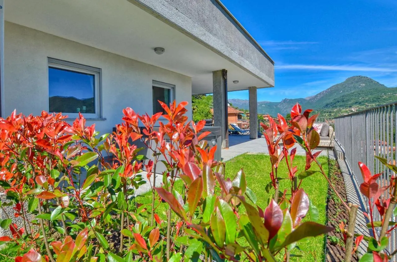 Felice Sul Lago 2-Bedroom Lakeview Apartment Menaggio