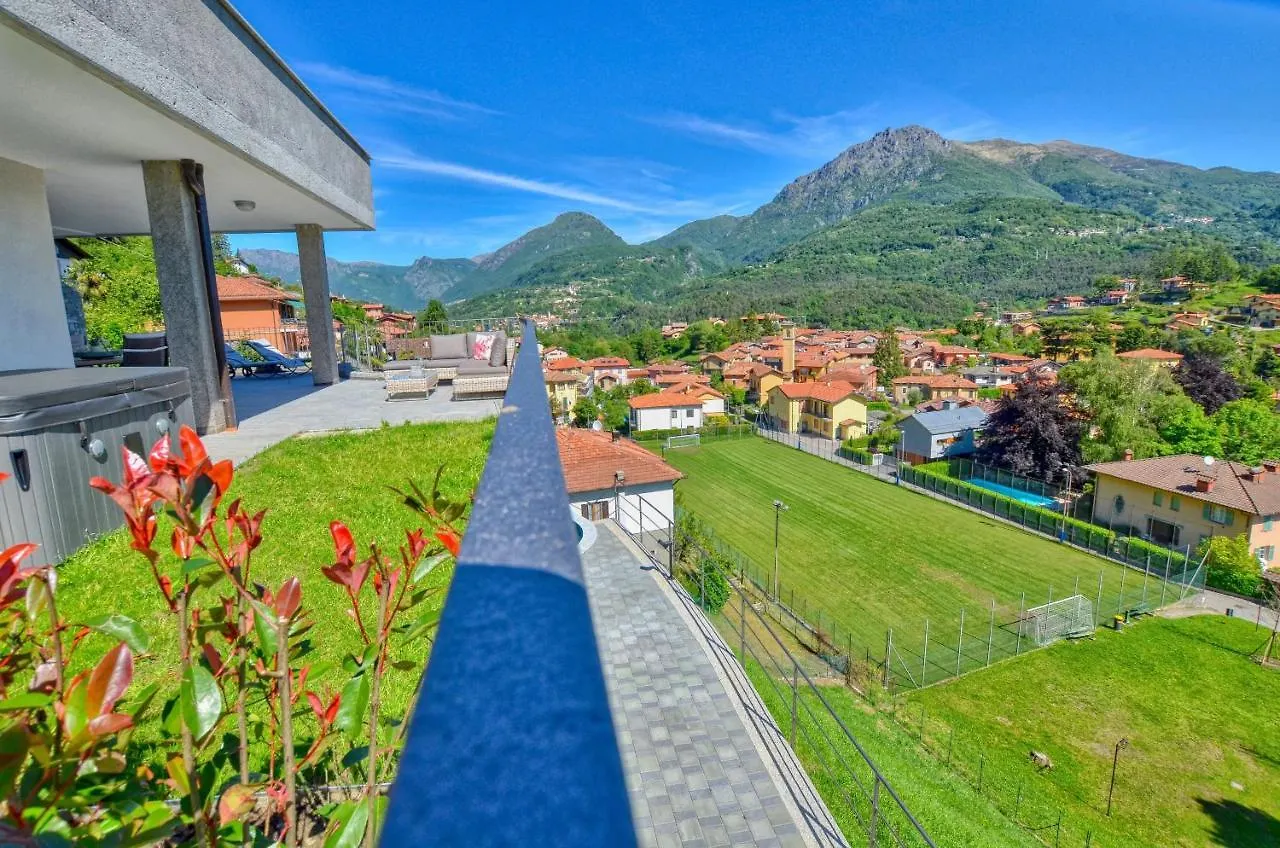 Felice Sul Lago 2-Bedroom Lakeview Apartment Menaggio